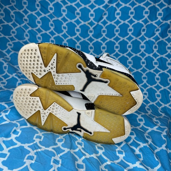 Nike Women’s size 8.5 Air Jordan 6 retro Oreo white black sneakers classic wmns - Picture 4 of 11